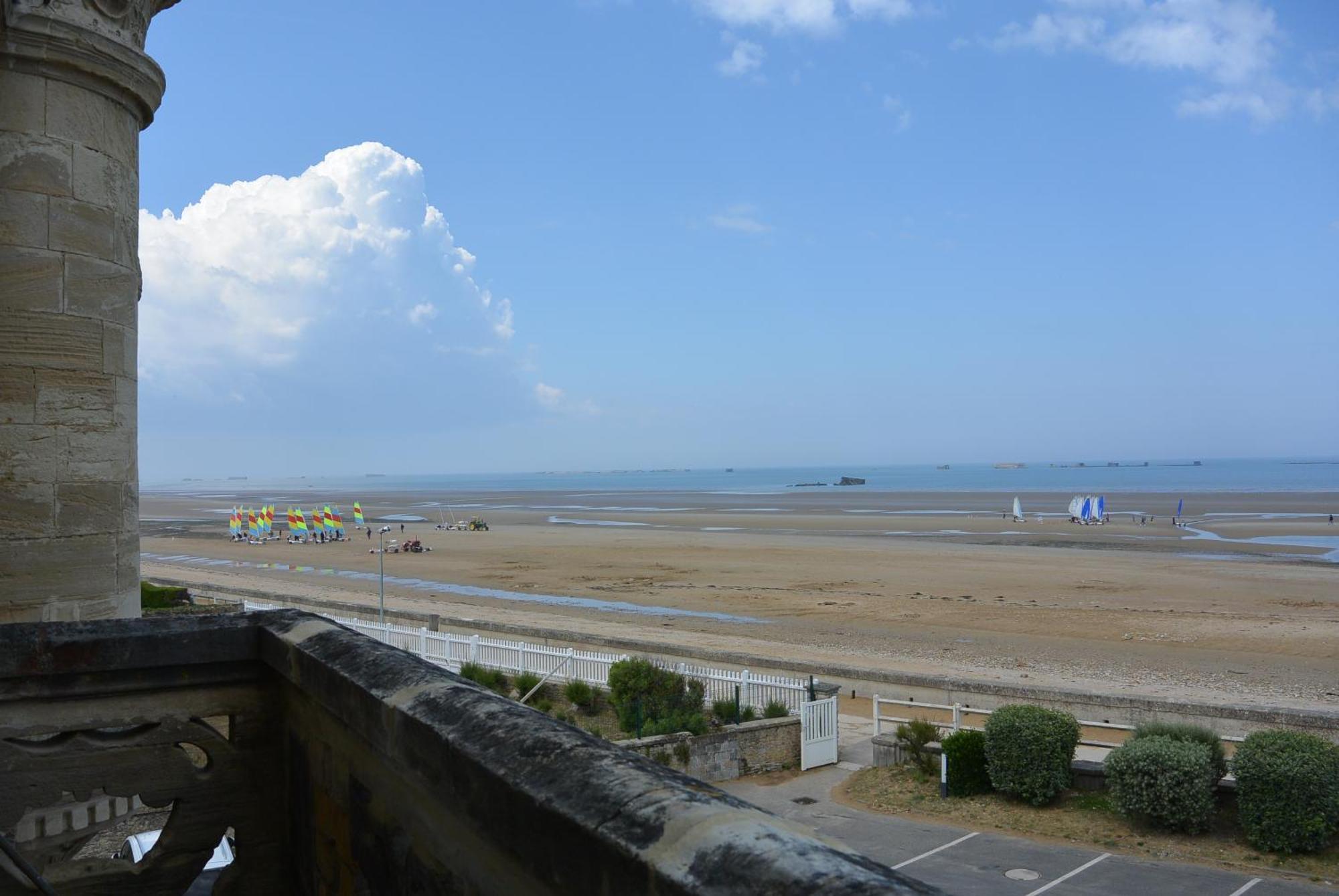 Les Tourelles Village De Vacances Asnelles Exterior foto